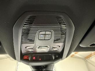 Peugeot 3008 2.0BlueHDI 132kW Automaat GT Pano picture 21