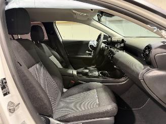 Mercedes A-klasse 200 120kW Automaat Premium Plus picture 37
