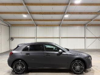 Schadeauto Mercedes A-klasse 200 120kW Automaat Premium Plus 2022/3