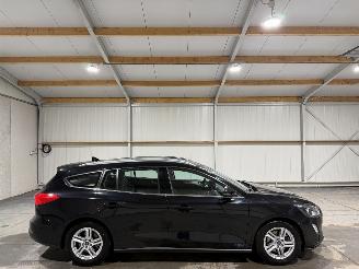 Schadeauto Ford Focus 1.0EcoBoost 92kW Hybrid Trend Edition Business 2021/11