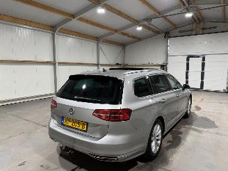 Volkswagen Passat 1.6TDI 88kW Automaat Business Edition R Pano picture 6
