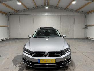 Volkswagen Passat 1.6TDI 88kW Automaat Business Edition R Pano picture 4