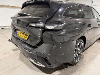 Peugeot 308 SW 1.2PT 96kW Allure Pack Business picture 24