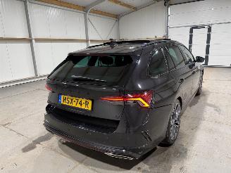Skoda Octavia RS 1.4TSI iv 110kW Automaat PHEV Business PANO picture 6