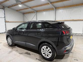 Peugeot 3008 1.2PT 96kW Blue Lease Executive picture 11