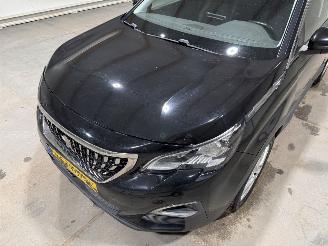Peugeot 3008 1.2PT 96kW Blue Lease Executive picture 21