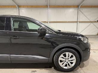 Peugeot 3008 1.2PT 96kW Blue Lease Executive picture 14