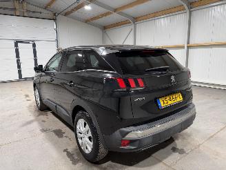 Peugeot 3008 1.2PT 96kW Blue Lease Executive picture 12