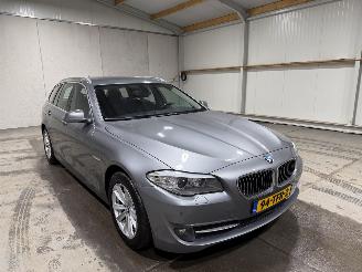 BMW 5-serie 520i 135kW Automaat High Executive picture 3