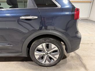 Kia e-Niro 64kWh 150kW Executiveline picture 15