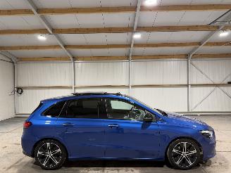 Vaurioauto  passenger cars Mercedes B-klasse 180 100kW Automaat Luxury Line Pano 2024/1