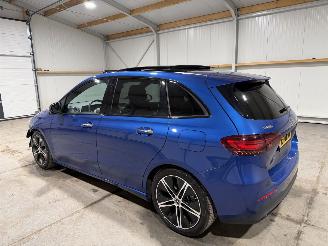Mercedes B-klasse 180 100kW Automaat Luxury Line Pano picture 11