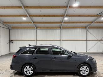 krockskadad bil auto Kia Ceed 1.5T-GDI 118kW Camera Dynamicline 2023/8