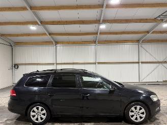 Vaurioauto  passenger cars Volkswagen Passat 1.4TSI 90kW Automaat Trendline BlueMotion 2011/4