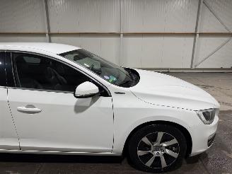 Volvo V-60 2.4D6 158kW Automaat AWD Plug-in Hybrid Summum picture 13
