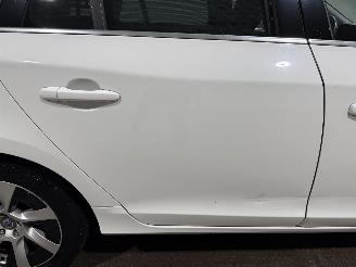 Volvo V-60 2.4D6 158kW Automaat AWD Plug-in Hybrid Summum picture 16