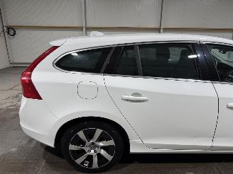 Volvo V-60 2.4D6 158kW Automaat AWD Plug-in Hybrid Summum picture 14