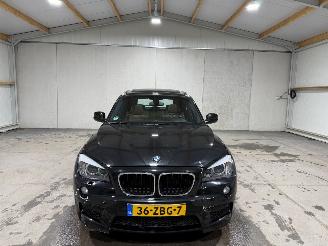 BMW X1 Sdrive20i 135kW Automaat Business Pano picture 4