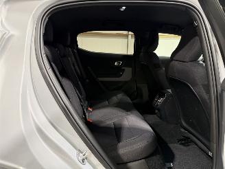 Polestar 2 70kWh Standard Range 200kW Single Motor picture 37