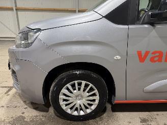 Citroën Berlingo 1.5BlueHDI 73kW Driver picture 15