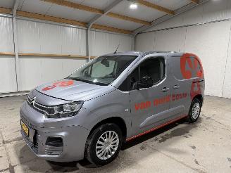 Citroën Berlingo 1.5BlueHDI 73kW Driver picture 9