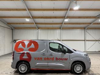 uszkodzony samochody ciężarowe Citroën Berlingo 1.5BlueHDI 73kW Driver 2022/3