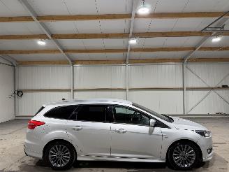 Schadeauto Ford Focus 1.0 92kW Clima ST-Line 2018/4