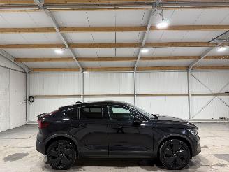 Damaged car Volvo EC40 82kWh 325kW Twin Motor Performance Ultra Black Edition 2024/11