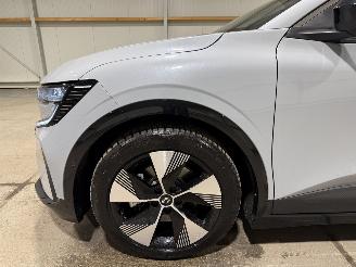 Renault Mégane E-Tech 60kWh Comfort Range 160kW Techno picture 15
