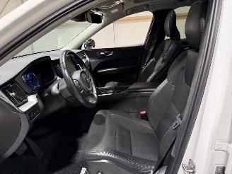 Volvo Xc-60 2.0T6 186kW Automaat Recharge AWD Business Pro picture 37