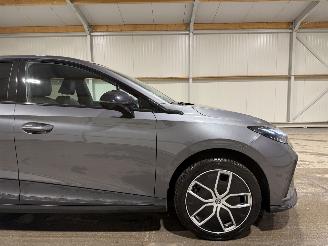 MG MG4 77kWh Extended Range 180kW Trophy picture 14