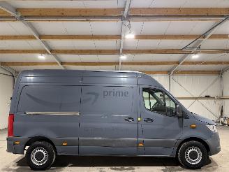 Schade bestelwagen Mercedes eSprinter 55kWh L2-H2 Automaat 2021/7