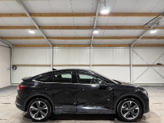 Schadeauto Audi Q4 35Etron 55kWh 125kW Advanced Edition 2021/12