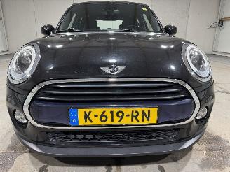 Mini Cooper 1.5 100kW Automaat Cooper Chili picture 21