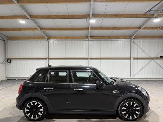 skadebil auto Mini Cooper 1.5 100kW Automaat Cooper Chili 2017/12