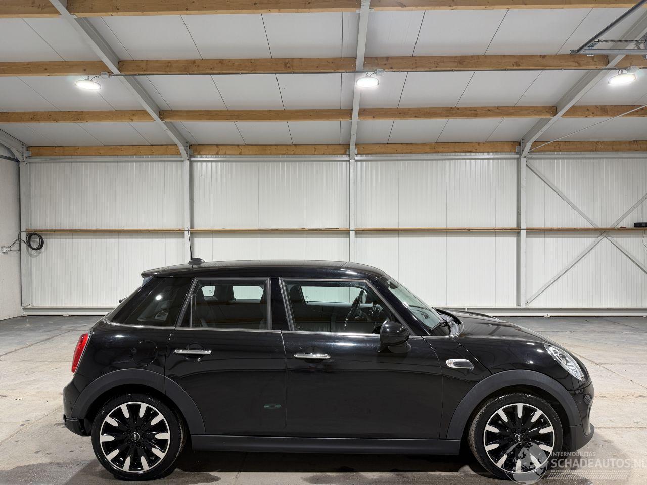 Mini Cooper 1.5 100kW Automaat Cooper Chili