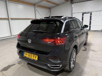 Volkswagen T-Roc 1.5TSI 110kW Automaat Pano Sport Business R picture 6