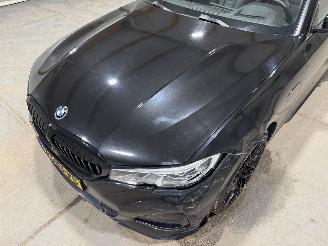 BMW 3-serie 330e 135kW Automaat Schuifkanteldak High Executive picture 21