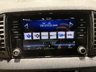Skoda Karoq 1.5TSI 110kW ACT Sportline Business picture 14