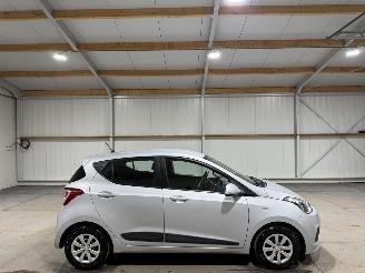 Unfallwagen Hyundai I-10 1.0i 49kW  i-Motion Clima Comfort 2017/1