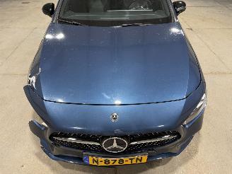 Mercedes A-klasse 220 140kW Automaat Pano 4MATIC Premium picture 23