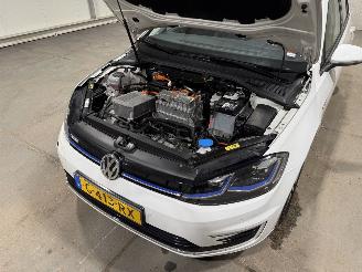 Volkswagen e-Golf 36kWh 100kW Automaat Clima Navi picture 25