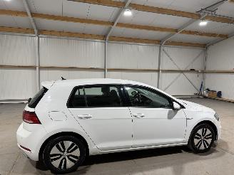 Volkswagen e-Golf 36kWh 100kW Automaat Clima Navi picture 5