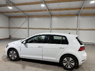 Volkswagen e-Golf 36kWh 100kW Automaat Clima Navi picture 11