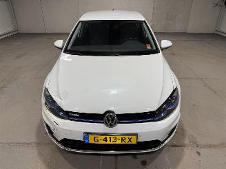 Volkswagen e-Golf 36kWh 100kW Automaat Clima Navi picture 18