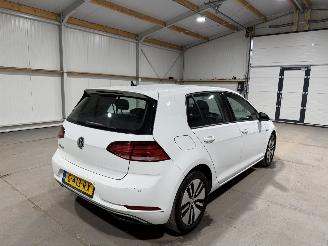 Volkswagen e-Golf 36kWh 100kW Automaat Clima Navi picture 6