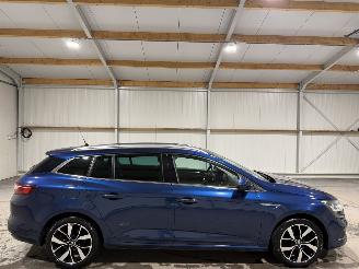 Schadeauto Renault Mégane 1.3TCe 103kW Clima Navi Camera Bosé 2018/8