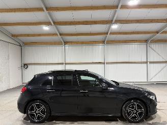 Vaurioauto  passenger cars Mercedes A-klasse 250e 118kW Automaat Pano Business Solution AMG Limited 2021/2