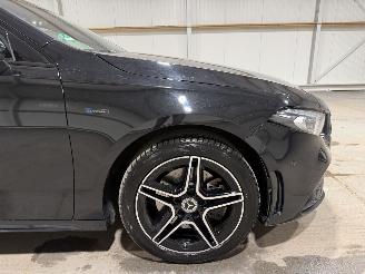 Mercedes A-klasse 250e 118kW Automaat Pano Business Solution AMG Limited picture 16