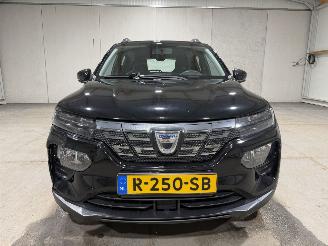 Dacia Spring 27kWh 33kW Comfort Plus OrangePack picture 21